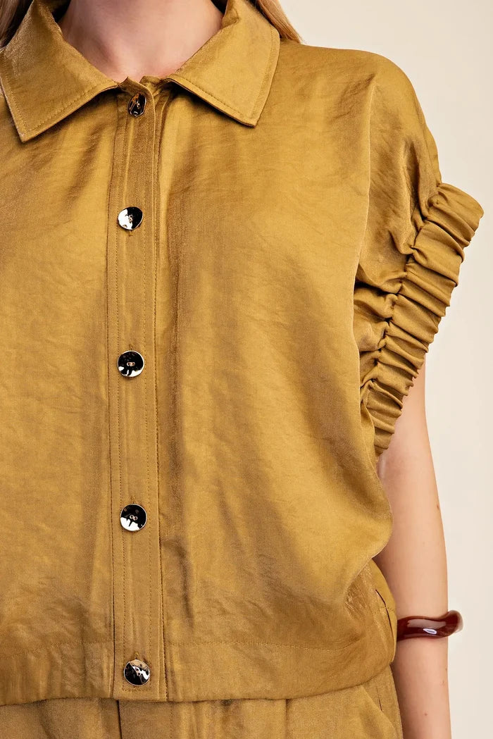 Addison Collared Blouse with Short Elastic Band Sleeve