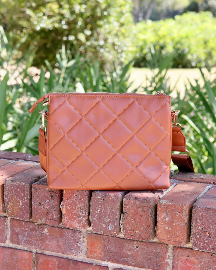 Ariana Crossbody Saddle