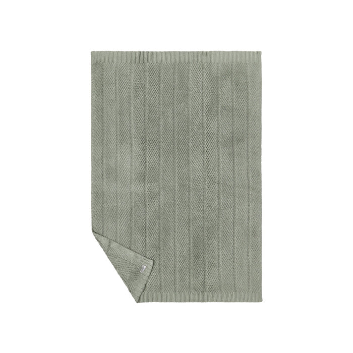 BAREFOOT DREAMS | Cozy Shine™ Herringbone Blanket - Wave