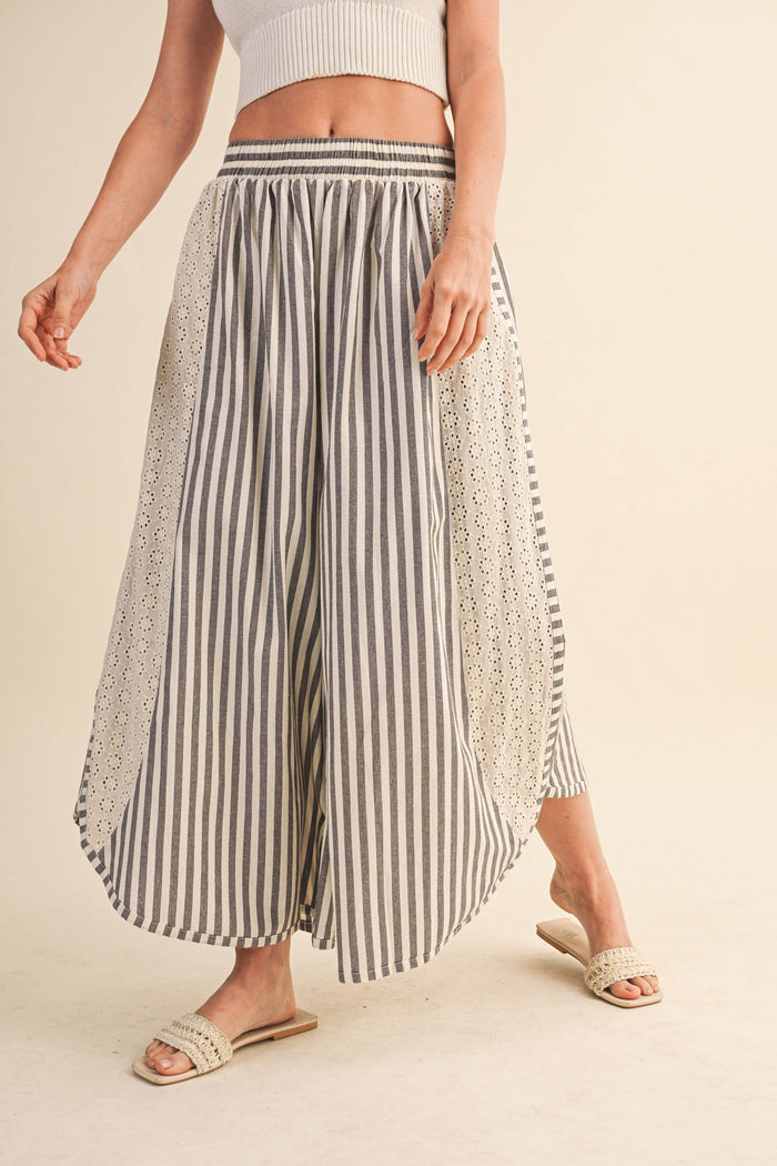 Caitlin Dolphin Hem Wide Leg Pants
