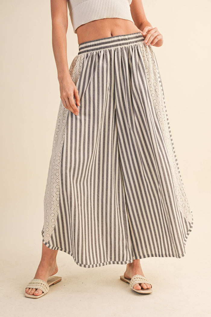Caitlin Dolphin Hem Wide Leg Pants