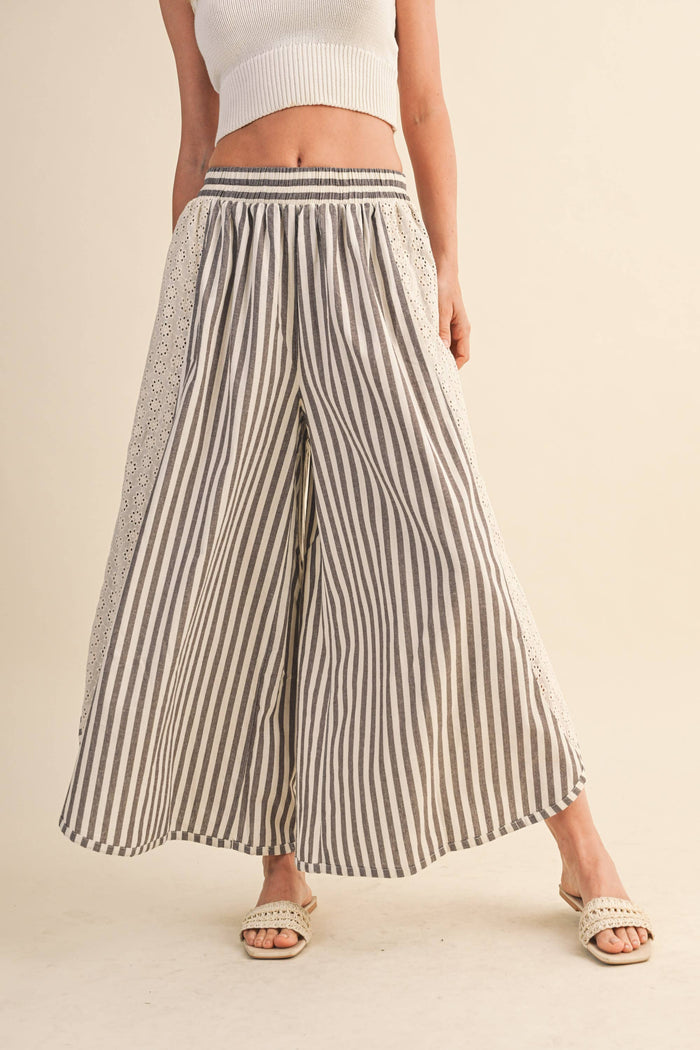 Caitlin Dolphin Hem Wide Leg Pants