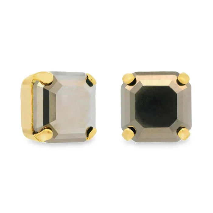 NIKKI MEDIUM STUDS IN LIGHT METALLIC GOLD