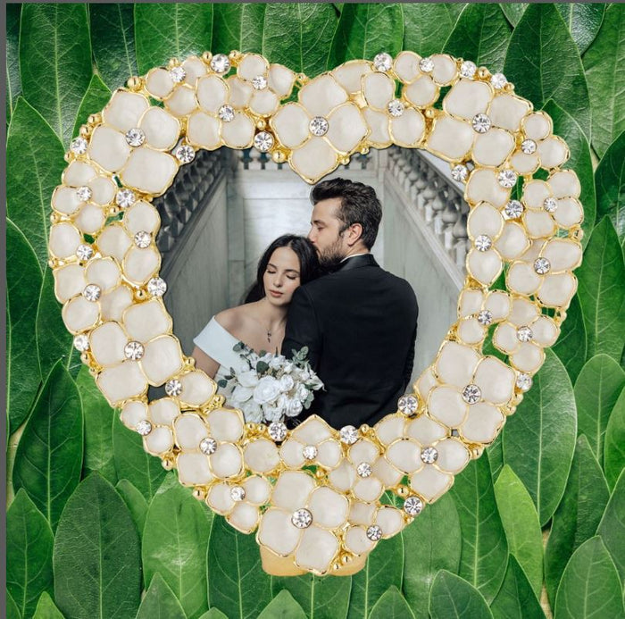 Olivia Riegel Dogwood Heart Frame