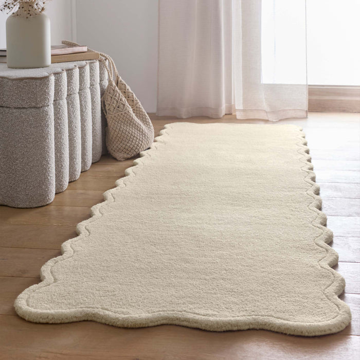 Scalloped Elsie Runner Cream- 100% wool runner featuring a wavy border.