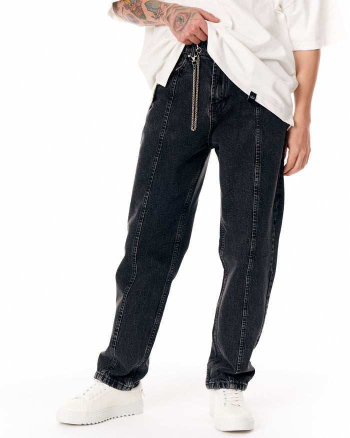 Martin Valen Urban Style washed black jeans mid-shot showing waist, front pocket and attached chain detail